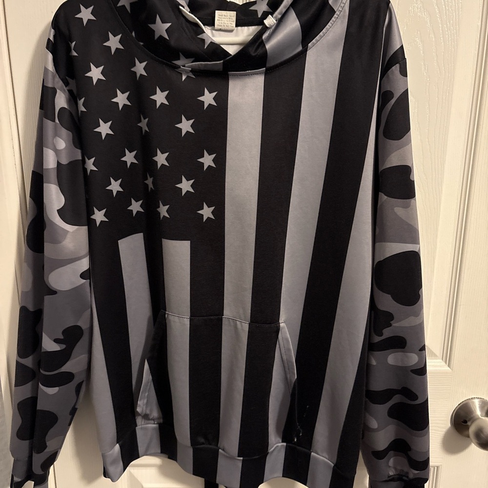Men's Black and Gray Camouflage Hoodie